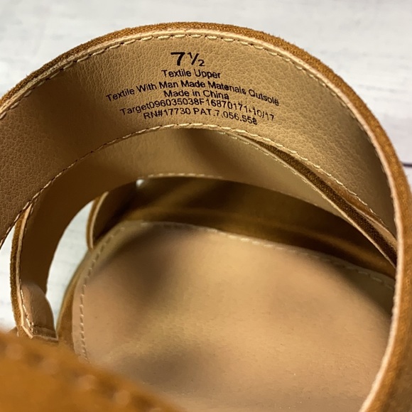 Universal Thread Chunky Heel Sandals Size 7.5 - Picture 8 of 13